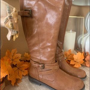 Bare traps  Corrie Boots